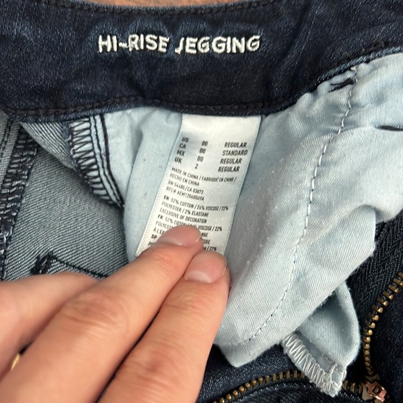 American Eagle High Rise Jeggings dark blue faded wash in size 00 - Picture 3 of 5